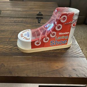 Melissa and Doug Learn to Lace and Tie your shoes!!